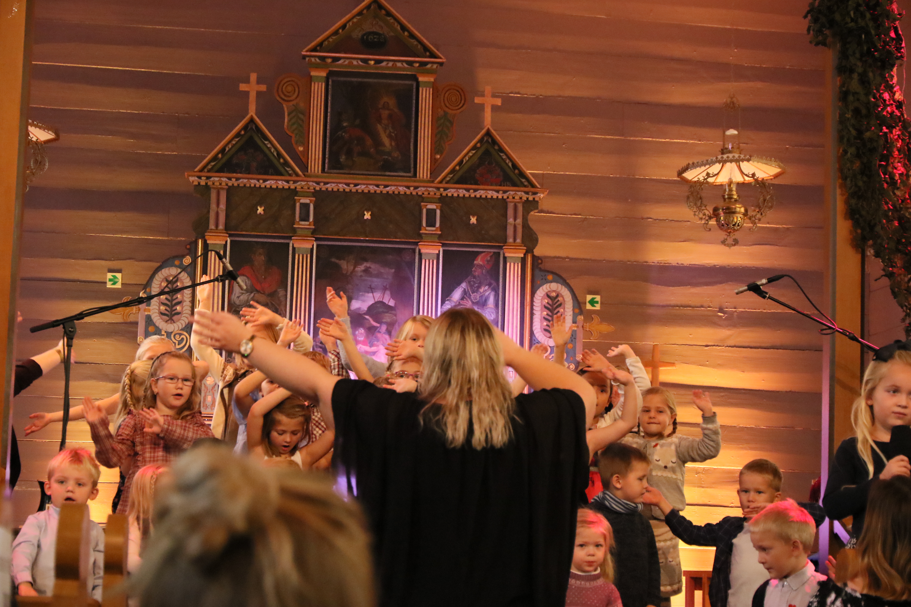 Barnekor i kyrkja